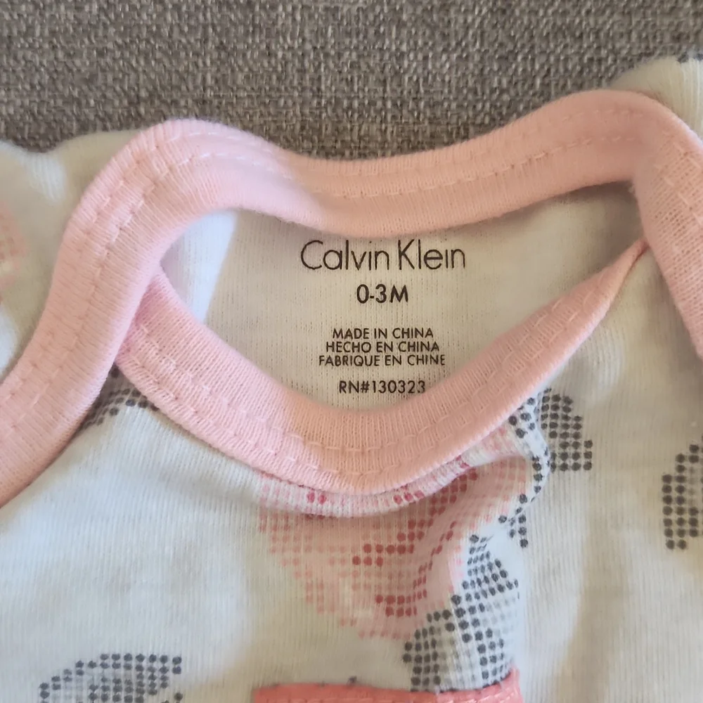 Calvin Klein calvin klein